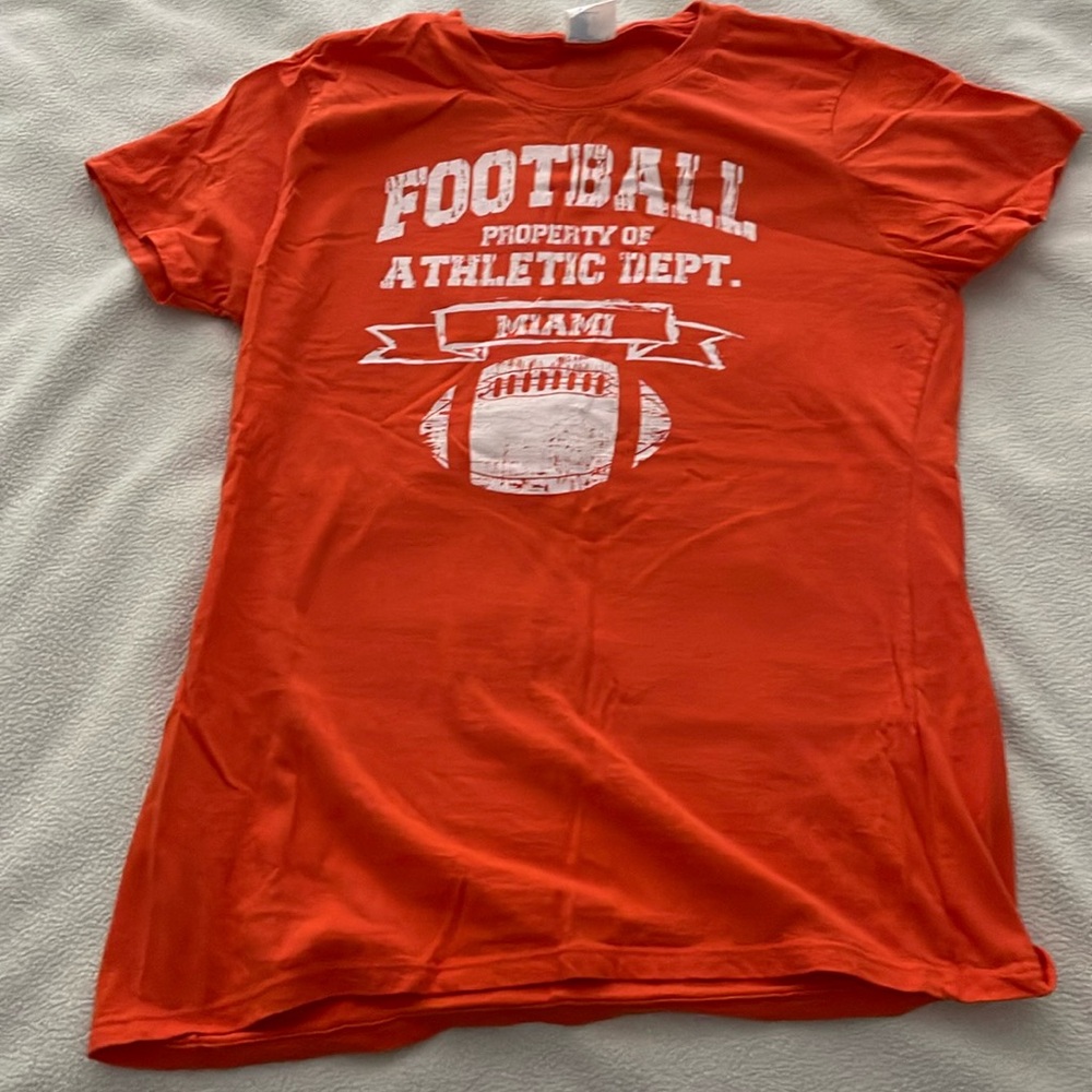 University of Miami V-Neck Tee Like New